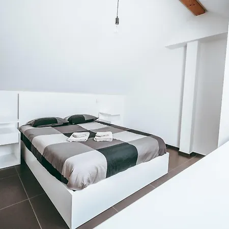 Wakeup Esch-city Aparthotel 3*