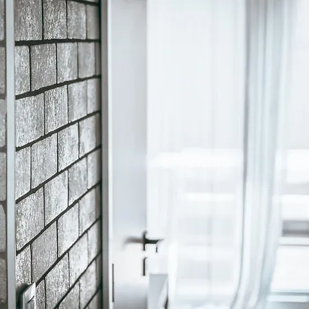 Wake Up Hotel apartamentowy Esch-sur-Alzette