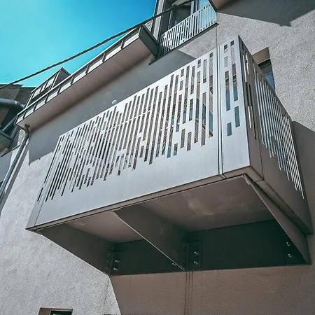 アパートホテル Wake Up 3*